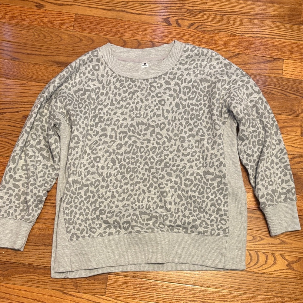 Gray Leopard Print Sweatshirt